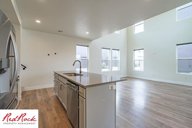 Building Photo - 5524 S Ochre Ln