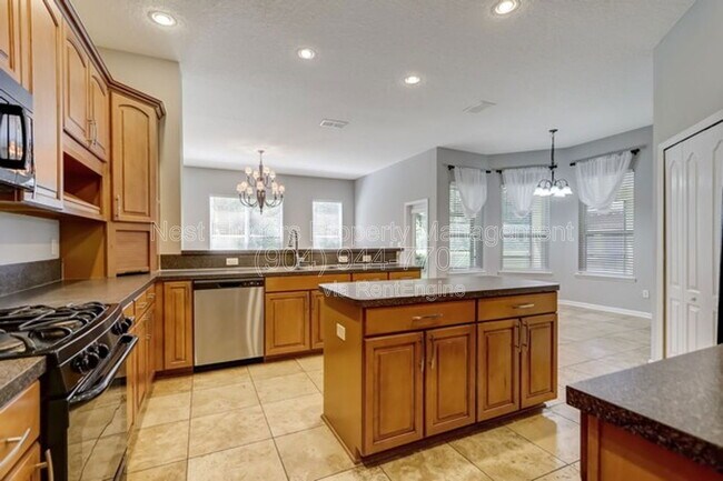 Building Photo - 6132 White Tip Rd