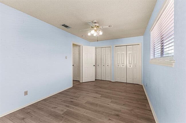 Building Photo - 2100 Kipling Dr