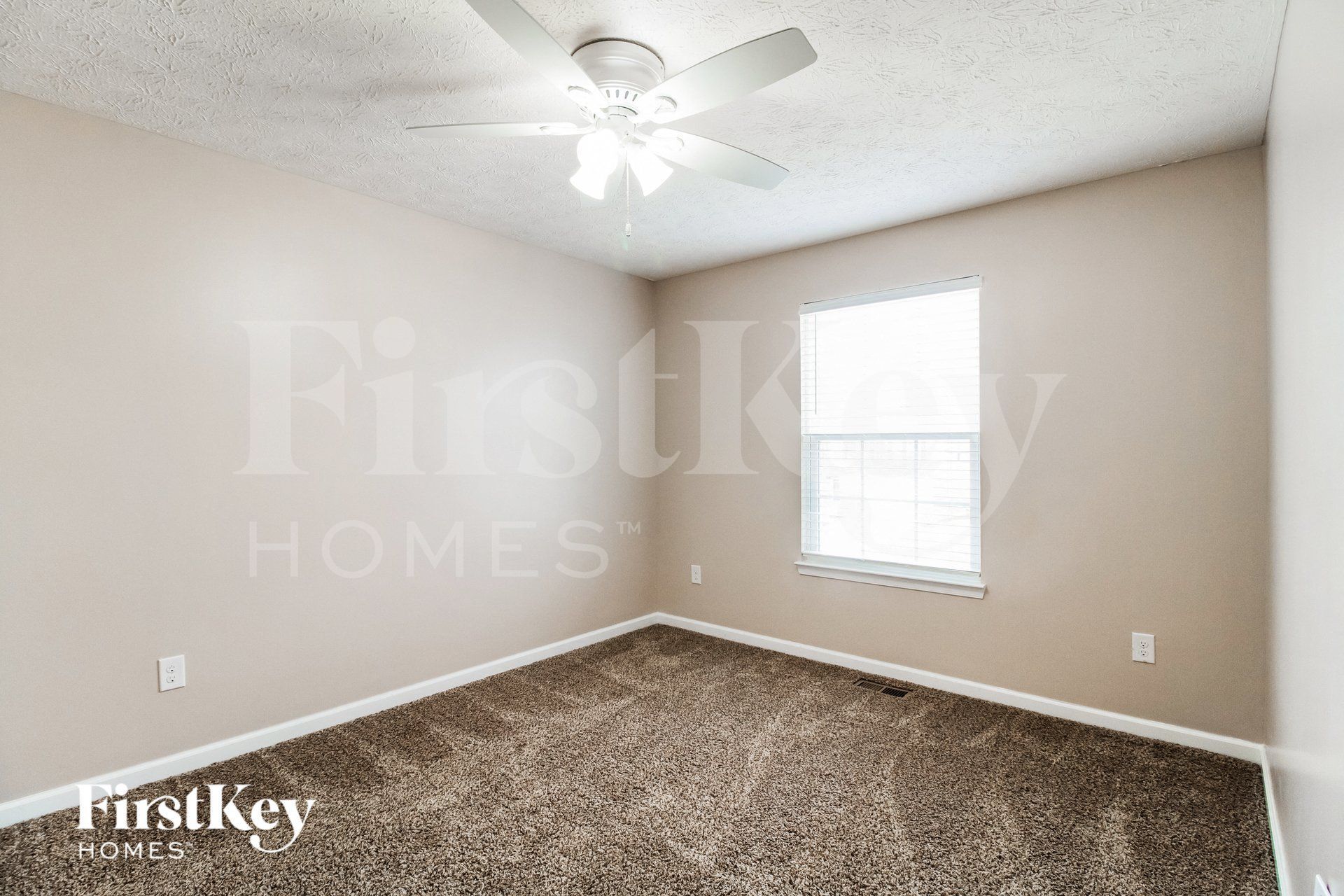 Building Photo - 1391 Apple Farm Dr