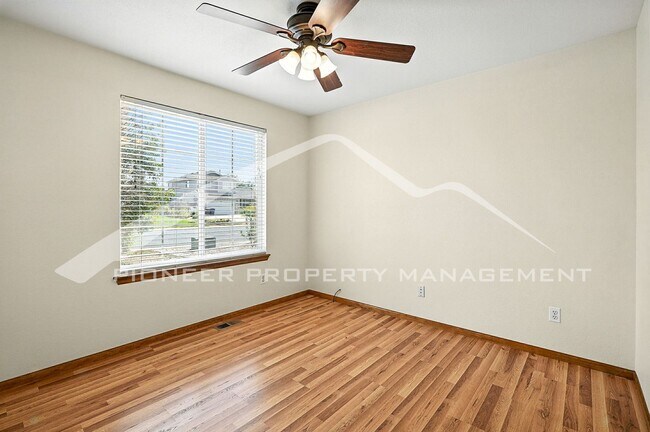 Building Photo - Charming Home with Central AC and Gas Fire...