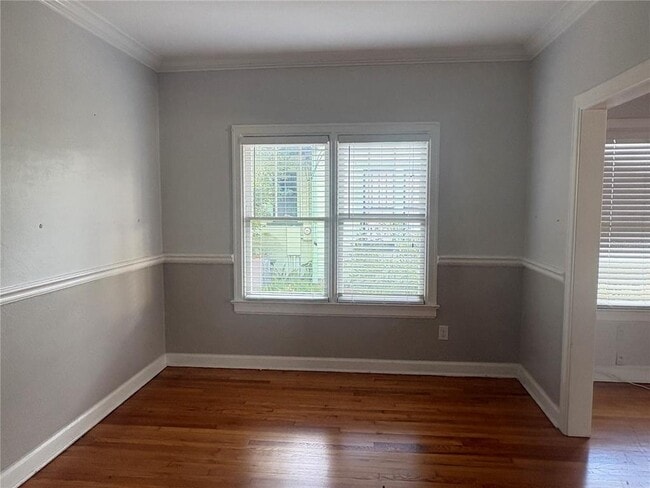 Building Photo - 745 Vistabula St