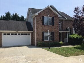 Building Photo - 6682 Knob Hill Ct