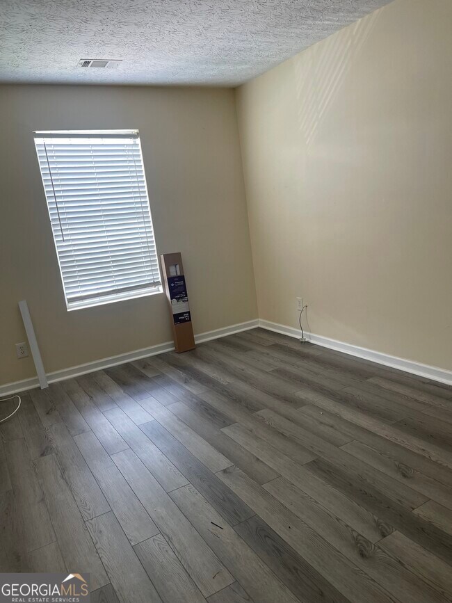 Building Photo - 5759 Cedar Croft Ct