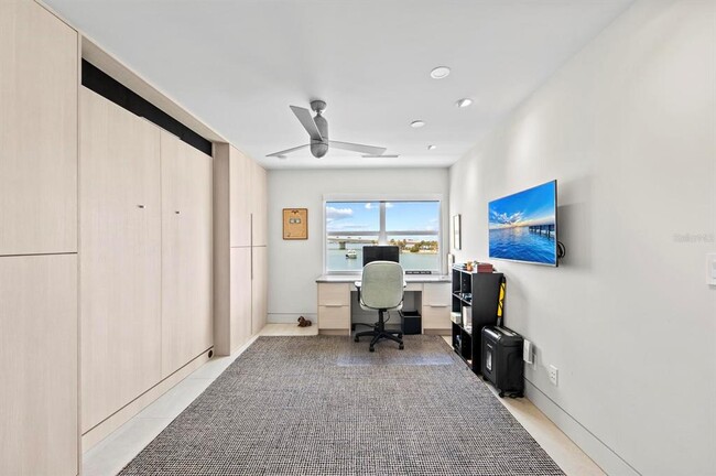 Building Photo - 226 Golden Gate Point