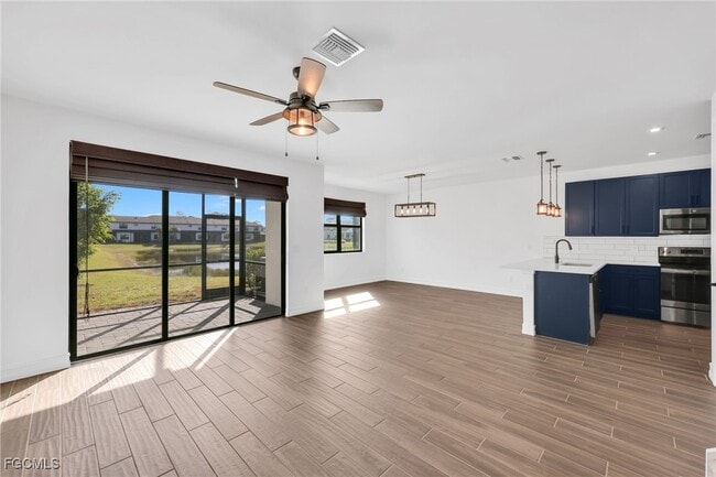 Building Photo - 7584 Carnegie Way