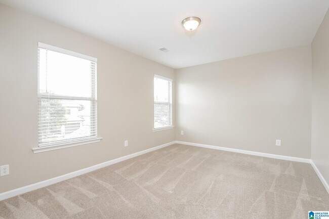 Building Photo - 90 Briar Ridge Ln