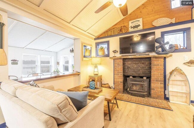 Building Photo - 2555 Melvin Rd