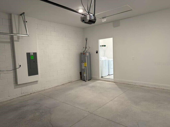 Building Photo - 3483 Mud Cyn Dr