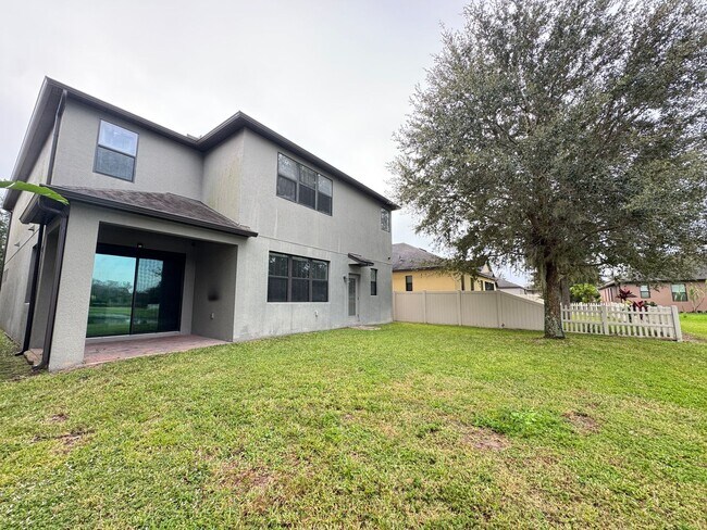 Building Photo - $300 off of a month of rent!! Experience the Epitome of Lakeside Luxury Living — For Rent in Narc...