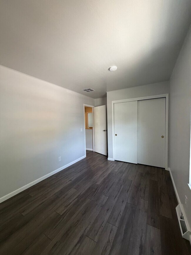 Building Photo - 16596 E Stanford Pl