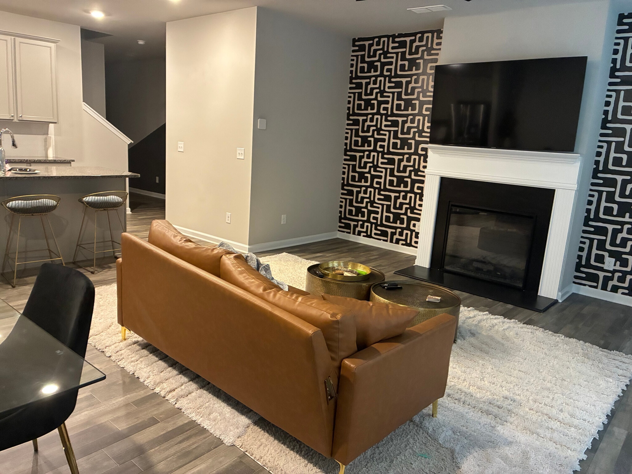 Building Photo - Room in Townhome on The Way Pl