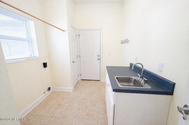 Building Photo - 2546 Crooked Creek Point Rd