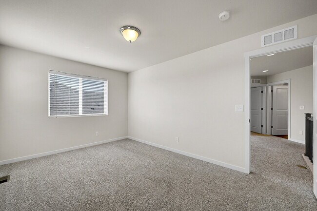 Building Photo - $2,650 - 3 Bed, 2.5 Bath Home in Co Spring...