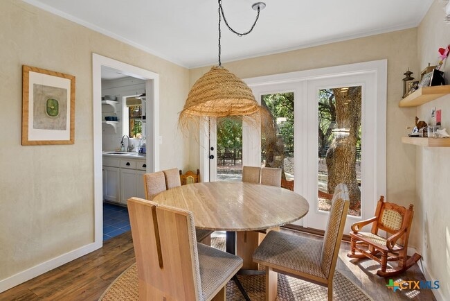 Building Photo - 202 Leveritts Loop