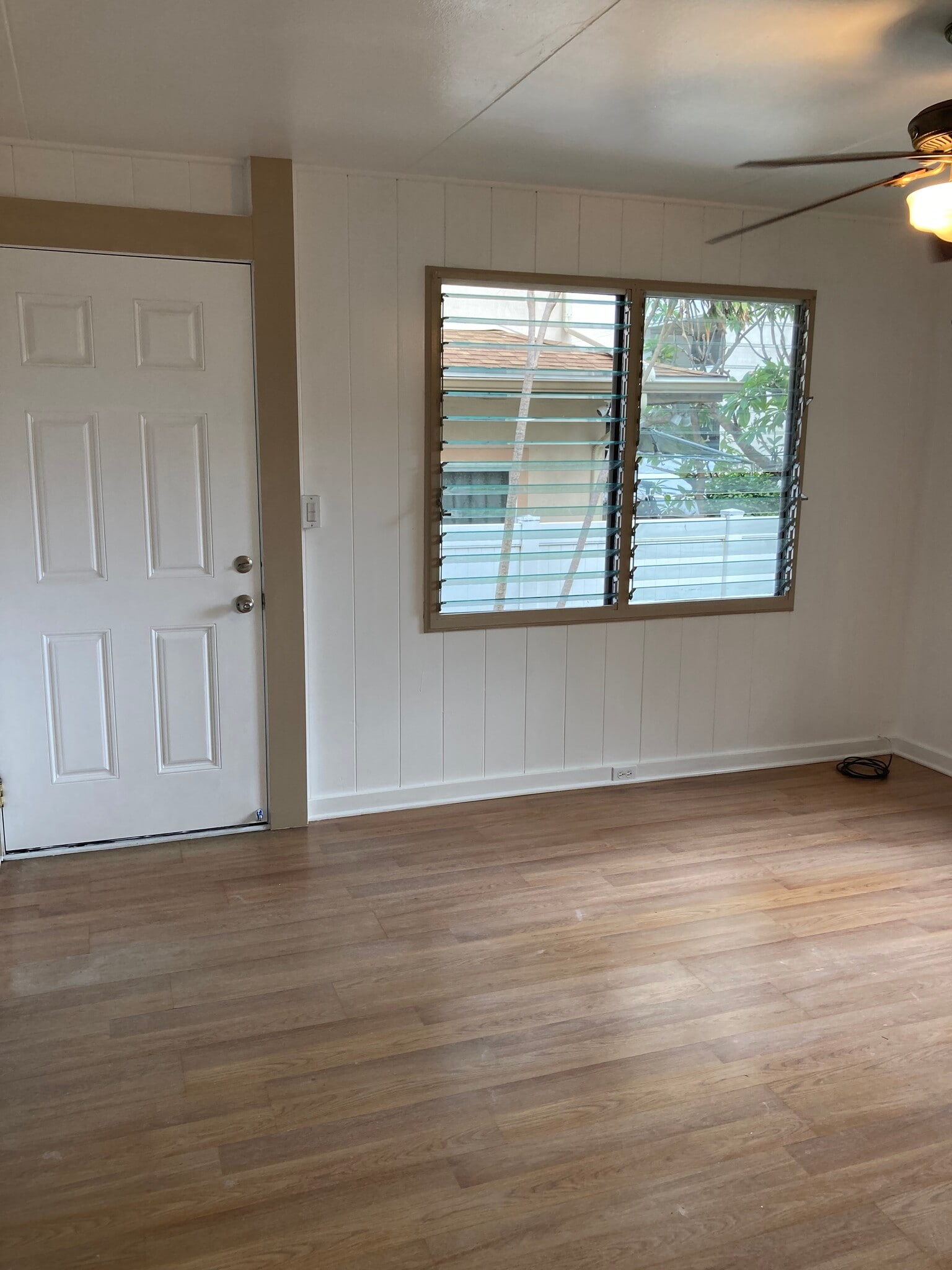 living room - 1135 Piikoi Pl