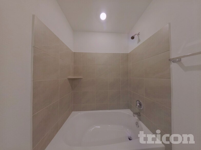 Building Photo - 1603 Rosy Finch Dr