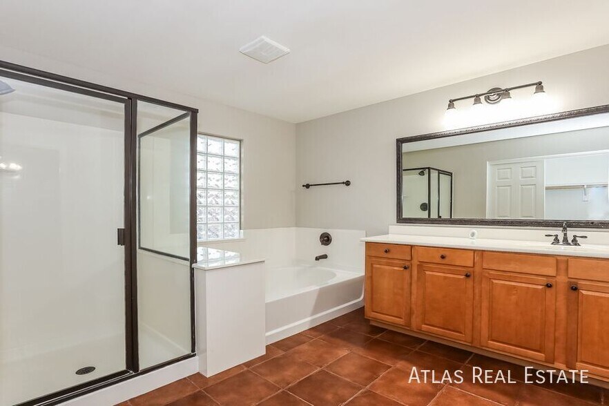 Building Photo - 2863 W Mila Way