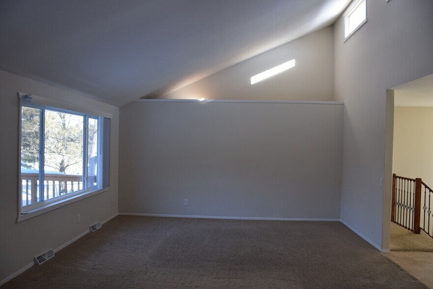 Building Photo - 2677 Richardson Street