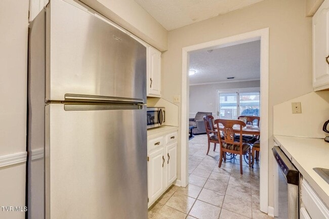 Building Photo - 1024 Konnarock Rd