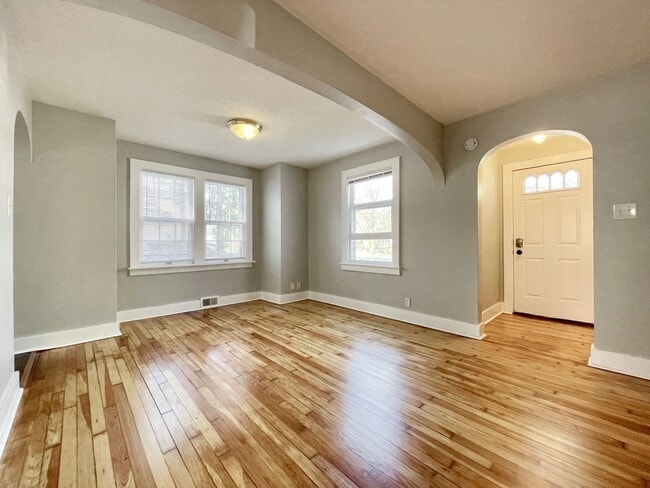 Building Photo - Two Bedroom Home in Muskegon