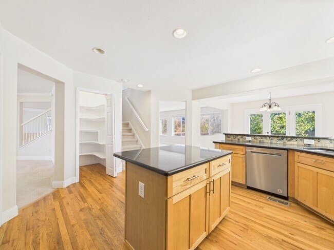 Building Photo - 7765 Lebrun Ct