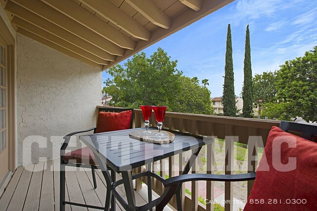 Building Photo - 11816 Bernardo Terrace