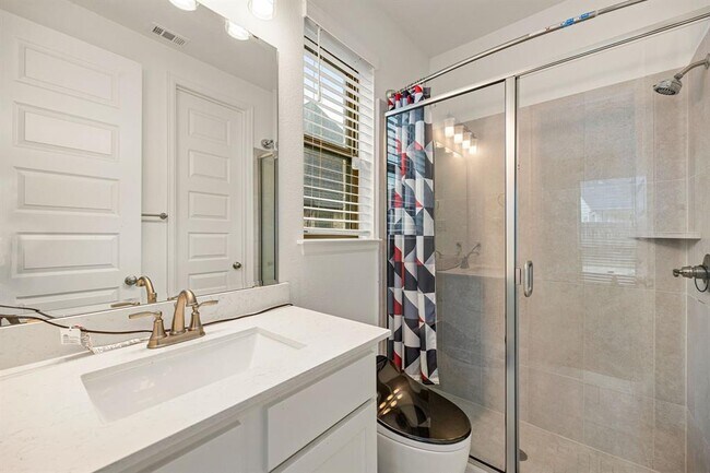 Building Photo - 28946 Parker Ridge Dr