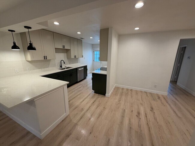 Building Photo - 13610 Brookgreen Dr