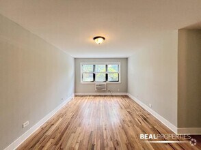 Building Photo - 1 bedroom in HIGHLAND PARK IL 60035