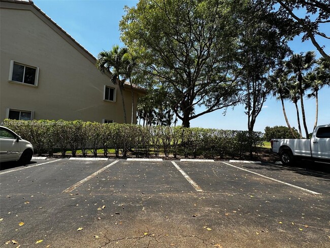 Building Photo - 16369 Malibu Dr