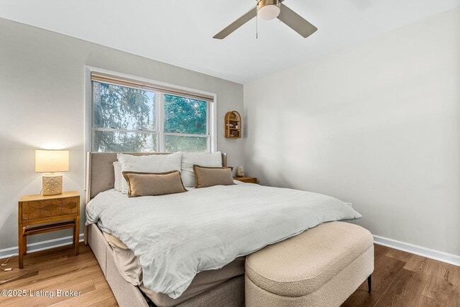 Building Photo - 1515 Vivian Ln