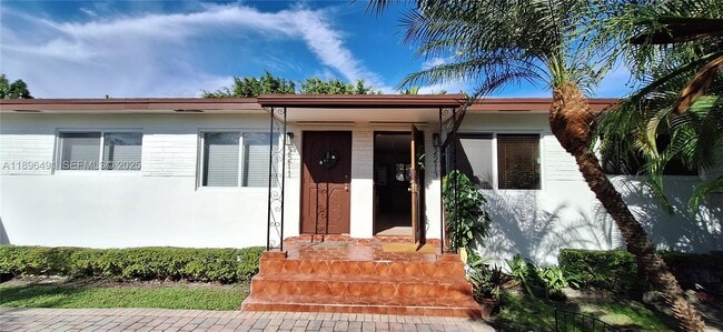 Building Photo - 2211 SW 75th Ave