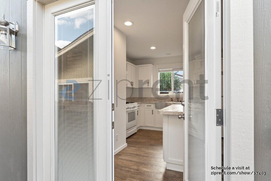 Building Photo - 1291 Stardust Way