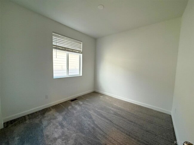 Building Photo - 591 S Pitkin Ct