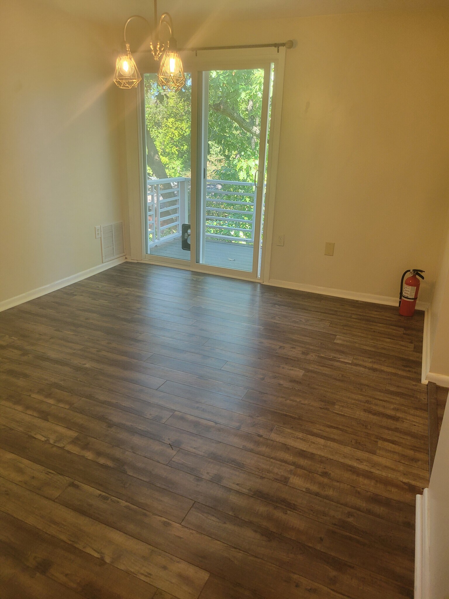 Dining room with porch - 1043 S Trenton Ave
