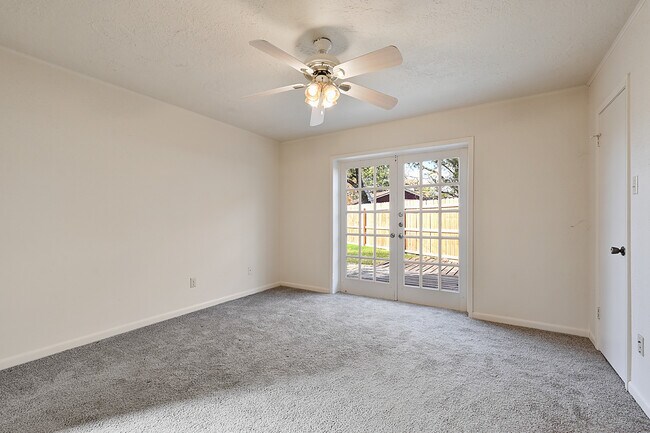 Building Photo - 3214 Heatherwood Dr