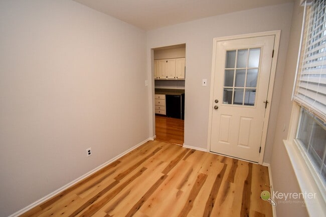 Building Photo - 3 Bed, 2.5 Bath Twin Home in Doylestown with Garage & Finished Basement