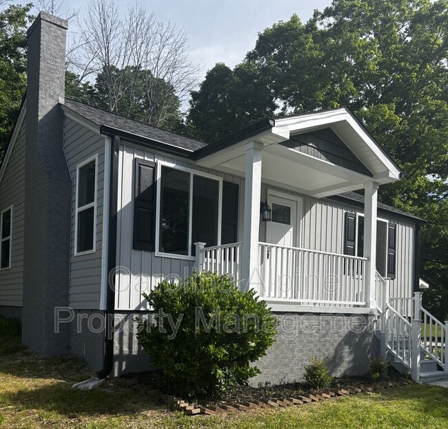 Building Photo - 634 McKee St
