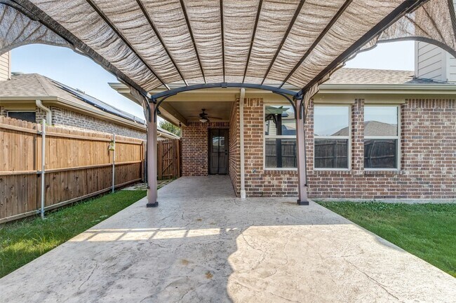 Building Photo - 11629 Champion Creek Dr