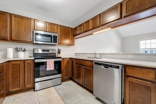 Building Photo - 4434 Gearhart Rd