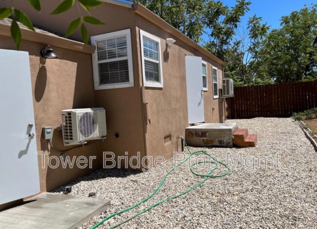 Building Photo - 2375 Evergreen St