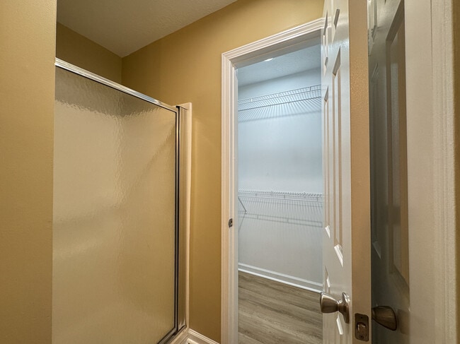 Building Photo - 304 Brina Rd