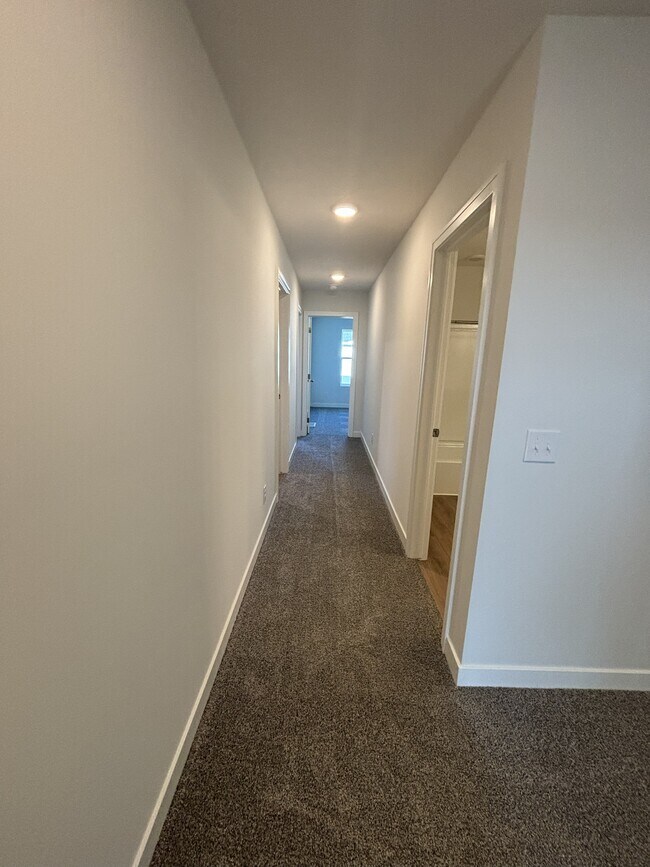 Building Photo - 11407 N 161st Ct