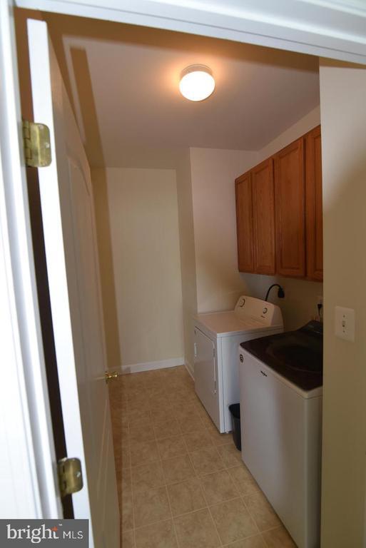 Building Photo - 139 Hokeland Dr