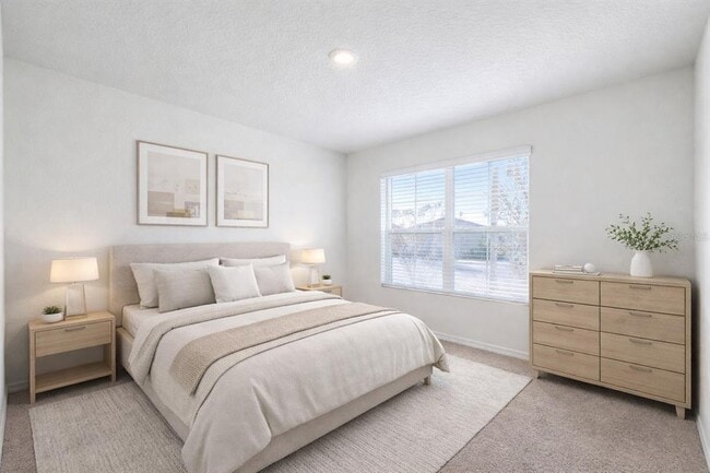 Building Photo - 292 Sofia Ln