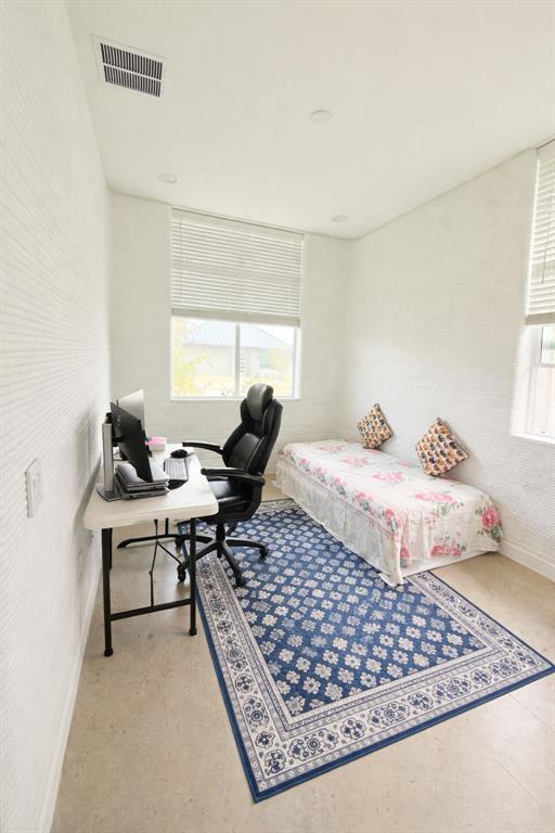 Building Photo - 332 Blue Blaze Trl