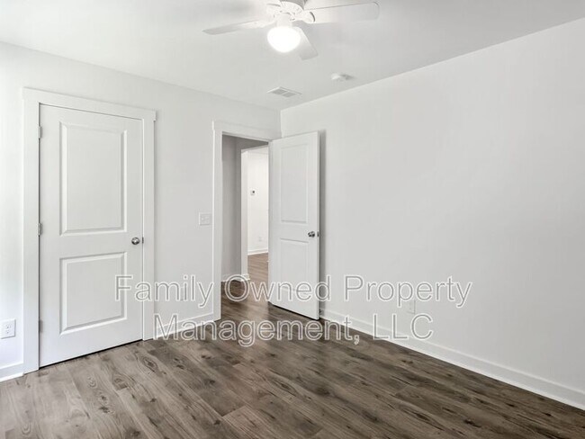 Building Photo - 187 Surfbird Rd