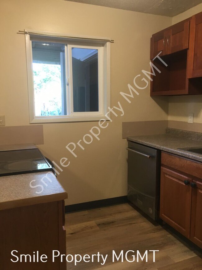 Building Photo - A comfortable home