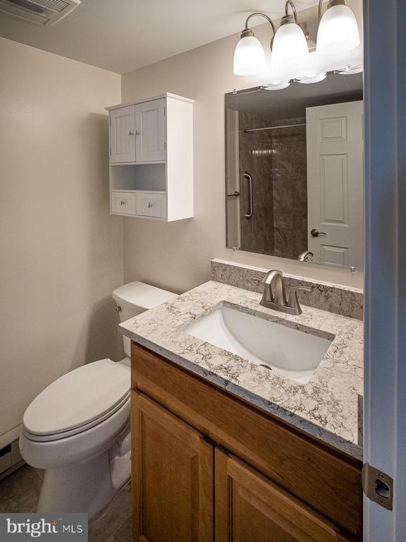 Building Photo - 15210 Elkridge Way